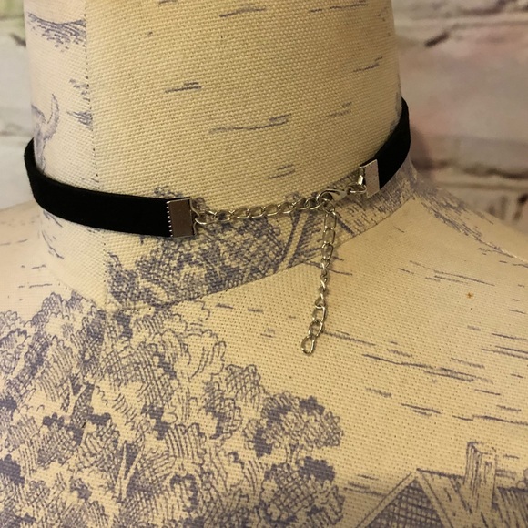 💖 5/$25 | NWT Pretty Pink Flower Choker - Picture 5 of 6